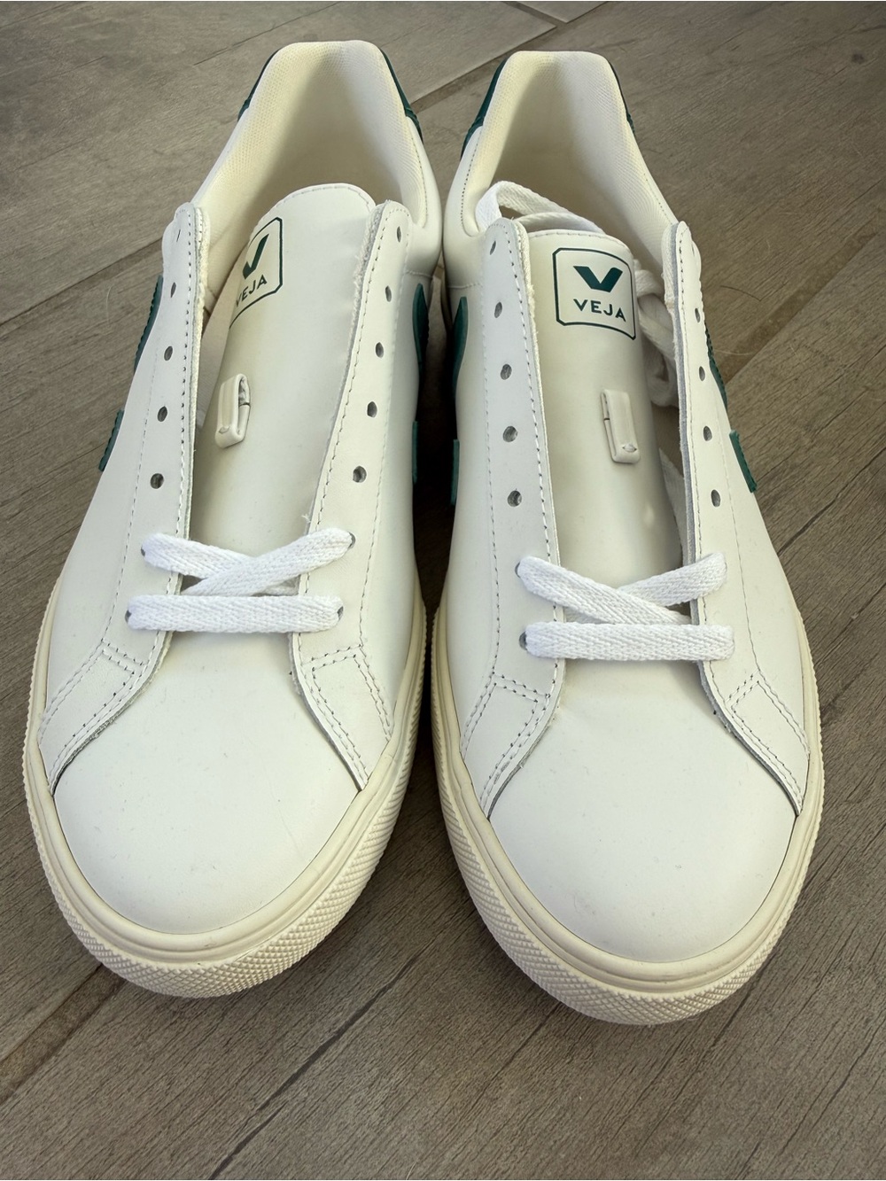 Veja White Sneakers with Green V Logo - Picture 2 of 8